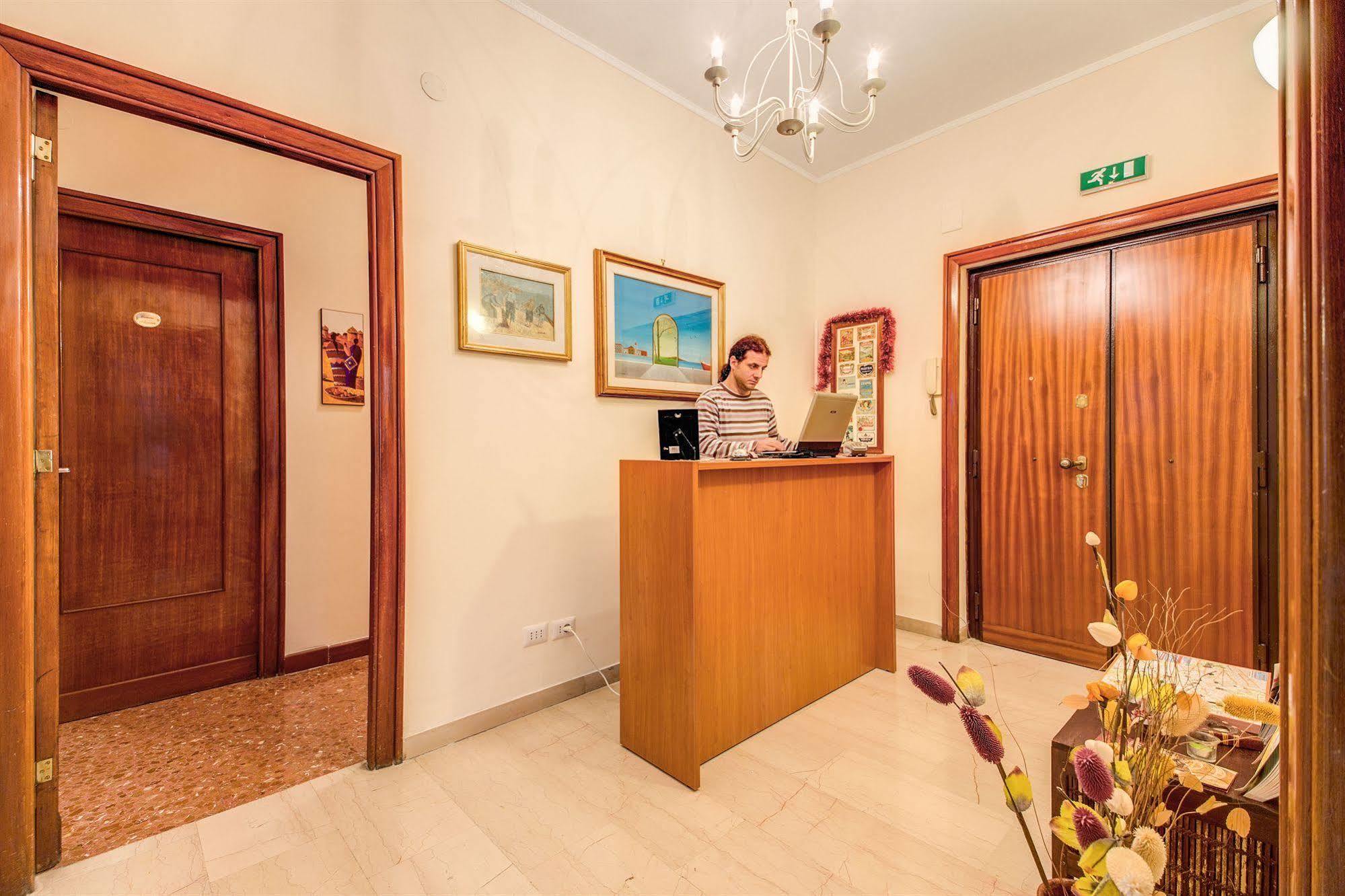 Domus Cornelia Bed and Breakfast Rome Buitenkant foto